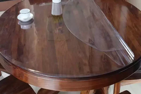 Okrągła mata PCV na stół - miękkie szkło